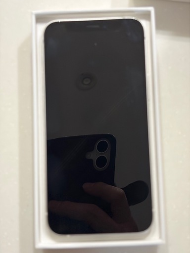 超美品 iPhone12 64G 