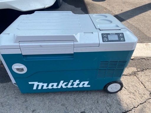 決まりました　makita 冷蔵庫
