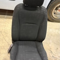 TOYOTA ラクティス?◇運転席・助手席シートの画像