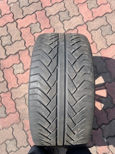 車のパーツ CLUBLINEA  295/30R22 10J