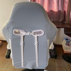 ゲーミングチェア
の画像
