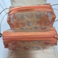 ミッフィー  旅行用ポーチの画像