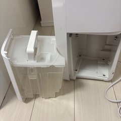 シャープ 除湿機 CV-R71 プラズマクラスター搭載の画像