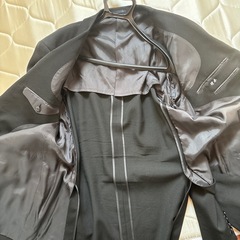 メンズスーツの画像