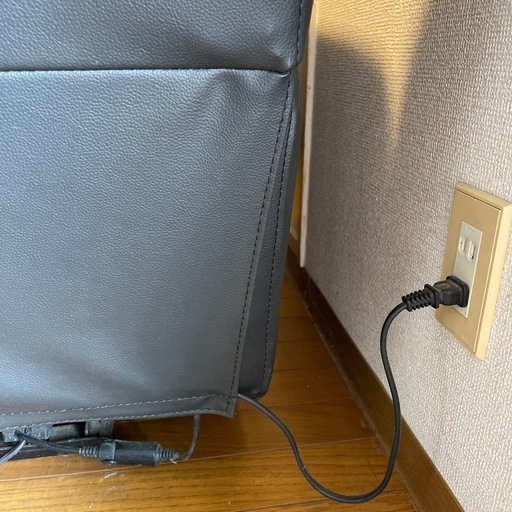 ニトリ3人用電動リクライニングソファ