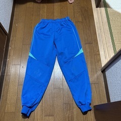 長袖体操服　の画像