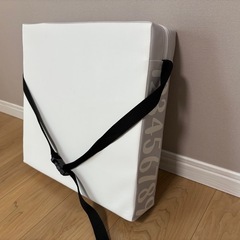 幼児用クッション　の画像