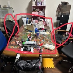 ファミリー机と椅子の画像