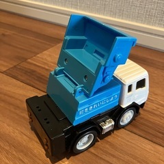 ごみ収集車　おもちゃの画像