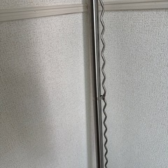 伸縮式ハンガーラック（突っ張り棒）の画像