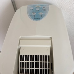 CORONA/コロナ冷風・衣類乾燥除湿機　CDM-1020　2020
年製の画像