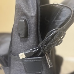 Inateck 15.6インチリュック 充電ポート付きの画像