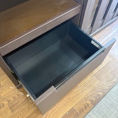 【食器棚】※ダメージ強いです★ クリーニング済 【管理番号12203】桒の画像