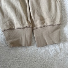 GU ベージュジョガーパンツ　スェットパンツLサイズの画像