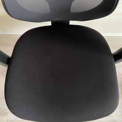 無印良品 ワーキングアームチェア　背メッシュの画像