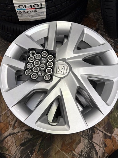 「商談中」⑮155/65R14新品タイヤ4本と中古ホイールとホイールカバーとナット付き