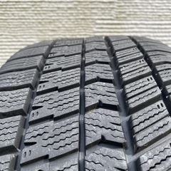 スタッドレスタイヤの画像