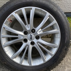 スタッドレスタイヤの画像