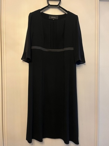レディース  ブラックフォーマル ワンピーススーツ 11号（美品）