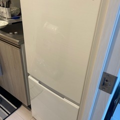 シャープ冷蔵庫の画像