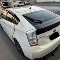 トヨタプリウス　車検令和9年10月　距離99000キロ　グレードGの画像