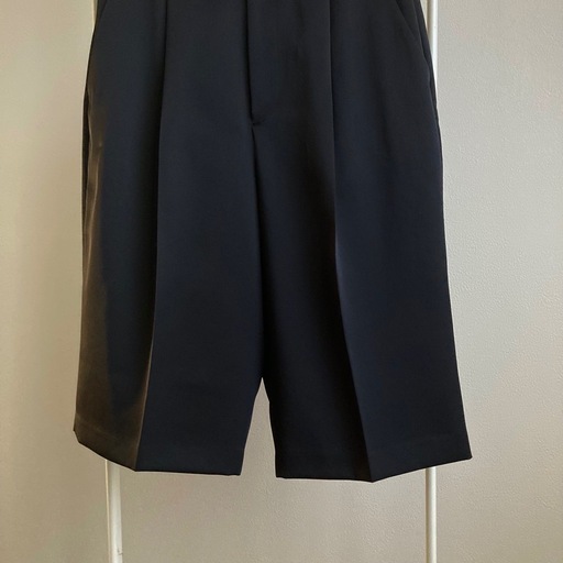 新品　アバハウス　カリテ　サテン　パンツ　ショート　ハーフパンツ　M 38 黒