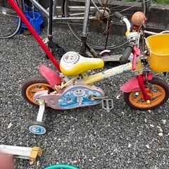 アンパンマン　押し棒付き自転車の画像