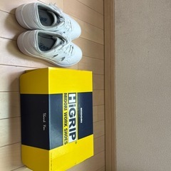 ★「未使用 ミドリ安全 ハイグリップ 23.5cm 作業靴 白」の画像