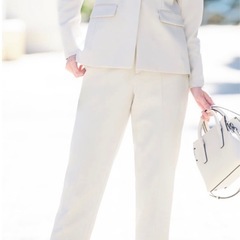 美品 ELENA セレモニースーツ パンツスーツ 入学式　レディースの画像