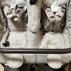 双子用ベビーカーの画像