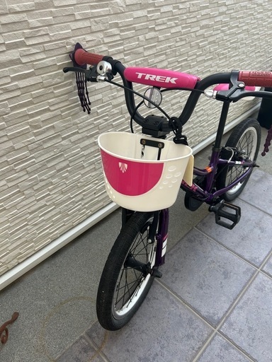 TREK　キッズバイク　補助輪付き