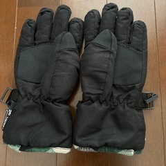 スキー用ズボン　手袋の画像