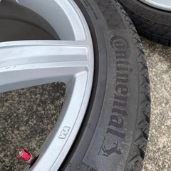 冬用タイヤ225/45/R18コンチネンタル4本セット
の画像