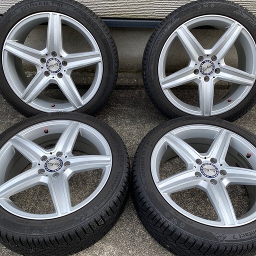 冬用タイヤ225/45/R18コンチネンタル4本セット
