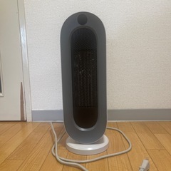 【美品】セラミックヒーター✨スリム・速暖・箱あり（事前揭載）
の画像