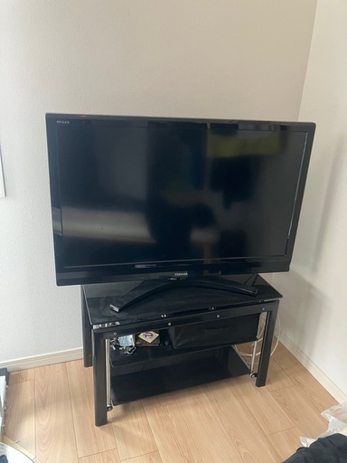テレビ　42 テレビ台付き