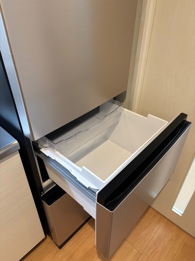 HITACHI 2023年製 
冷蔵庫