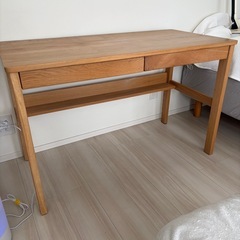 無印良品　木製学習デスクの画像