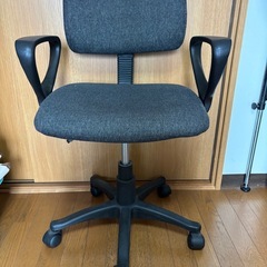 オフィスチェアの画像