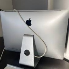 Apple Mac mini (Late 2014)　上位モデルMGEQ2J/Aの画像