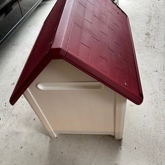 犬小屋未使用に近い室内保管の画像