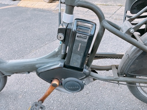 【中古】子供乗せ電動自転車(3人乗り)