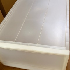 無印で購入した衣装ケースの画像
