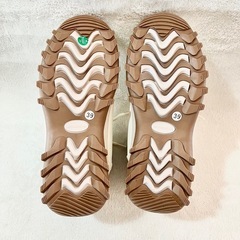 新品未使用　 ハイカット 登山靴 アウトドア トレッキングシューズ　男女兼用の画像