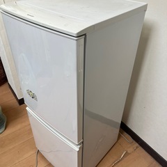 シャープ冷蔵庫　SJ -D14B-Wの画像