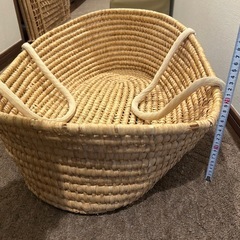 赤ちゃんのカゴ　ゆりかご　ベビーベッドの画像