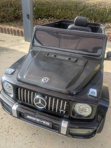 Mercedes-Benz ブラック　電動乗用車　【訳あり】