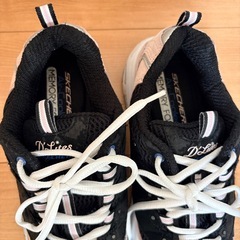 SKECHERS スニーカー厚底 25.0の画像