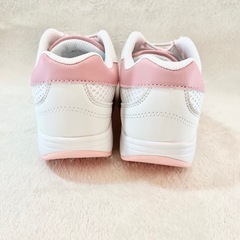 新品未使用　23cm らくすらステップ 船底ソール 看護 介護 レディース スニーカーの画像