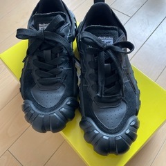 スニーカーの画像